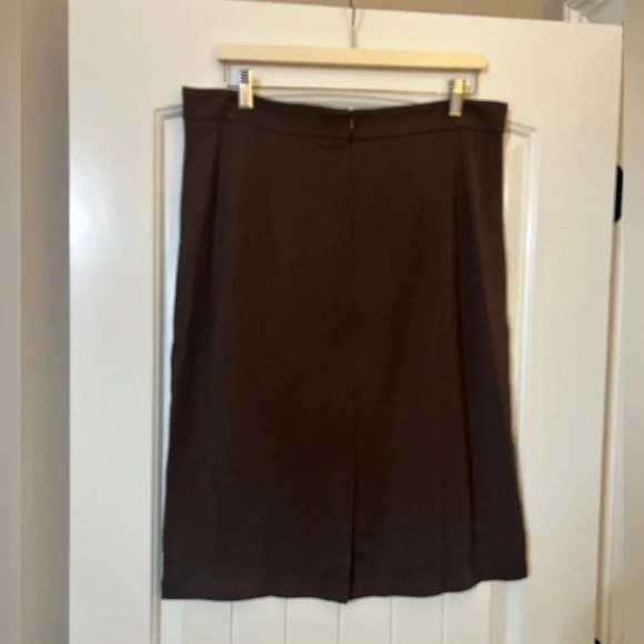 NWT Mary Crafts 2 Piece Ladies Brown Suit. Size 16. Comfort core. Office cor… - Picture 6 of 14